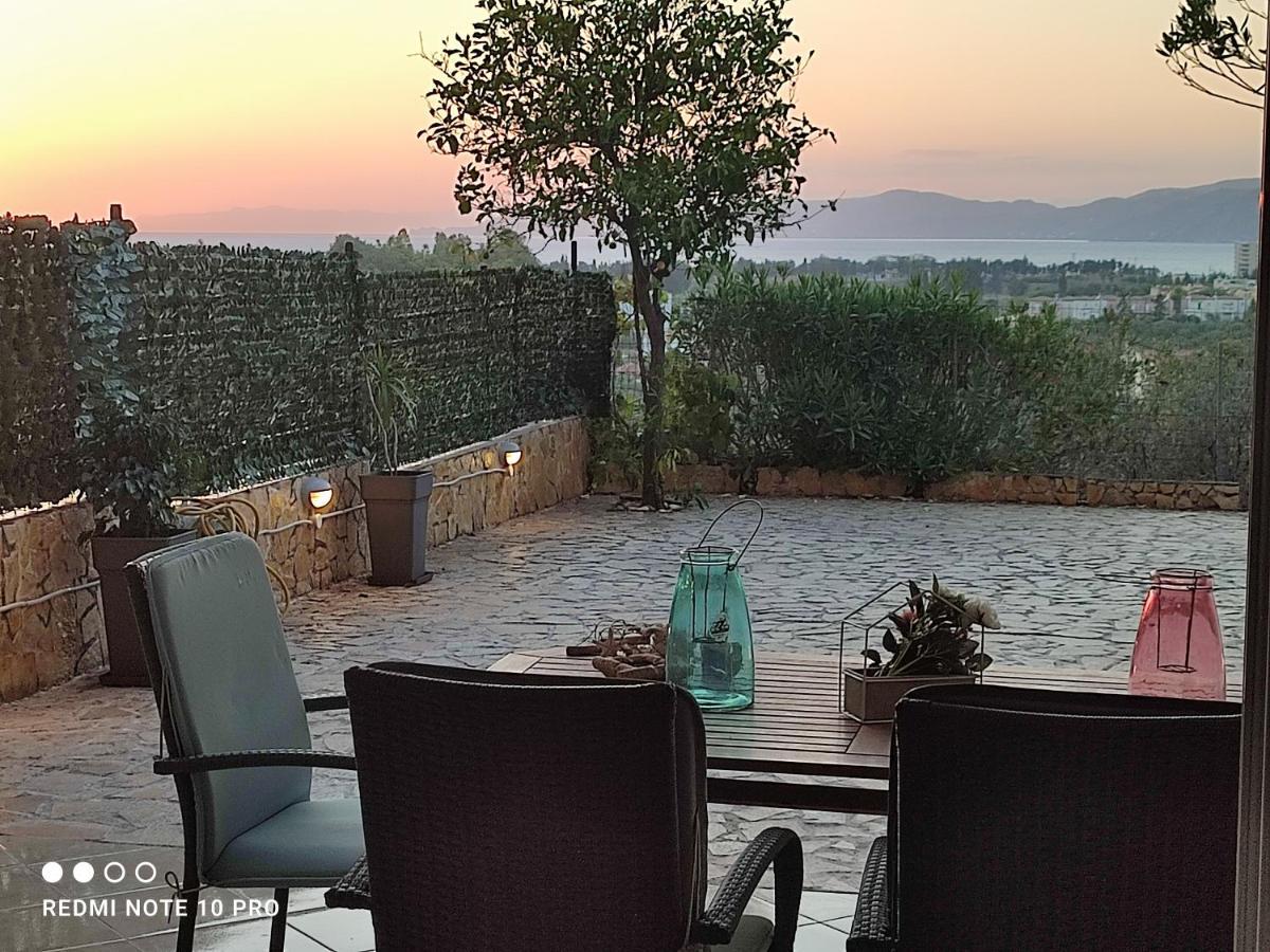 Andrew'S Sunset View Apartment Loutráki Dış mekan fotoğraf