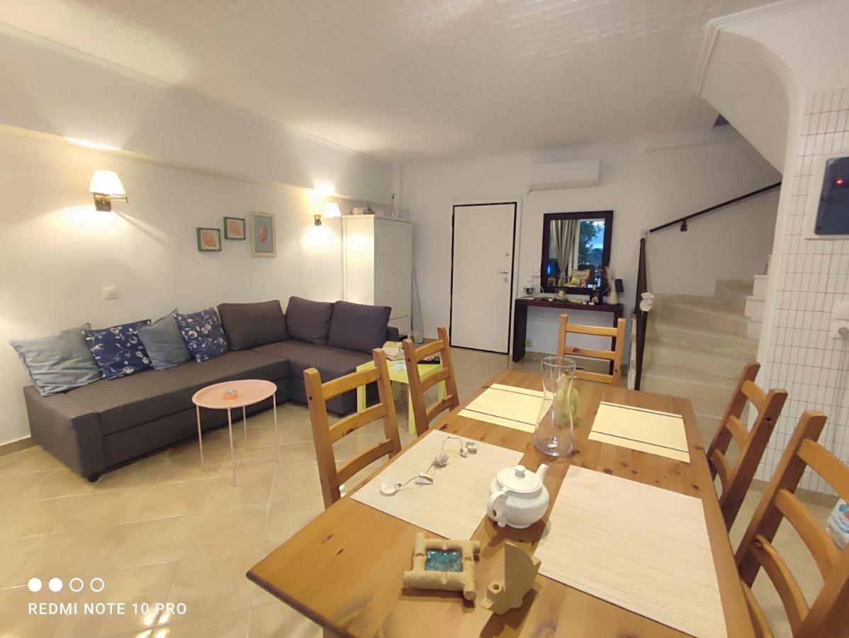 Andrew'S Sunset View Apartment Loutráki Dış mekan fotoğraf